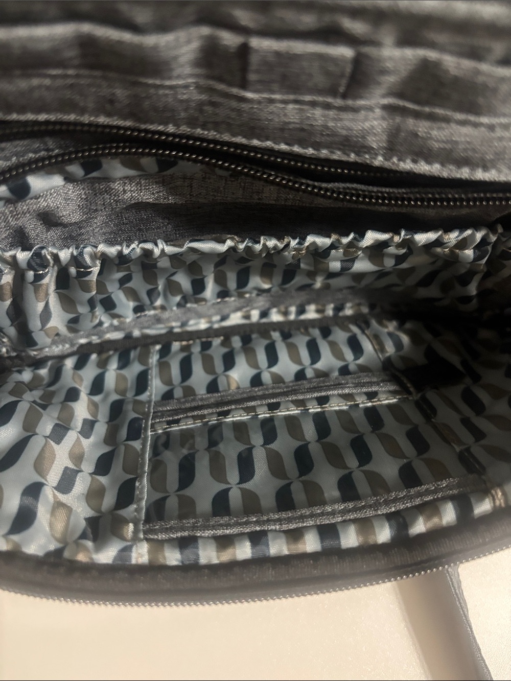 Lug Carousel XL Gray Crossbody Bag - Picture 5 of 6
